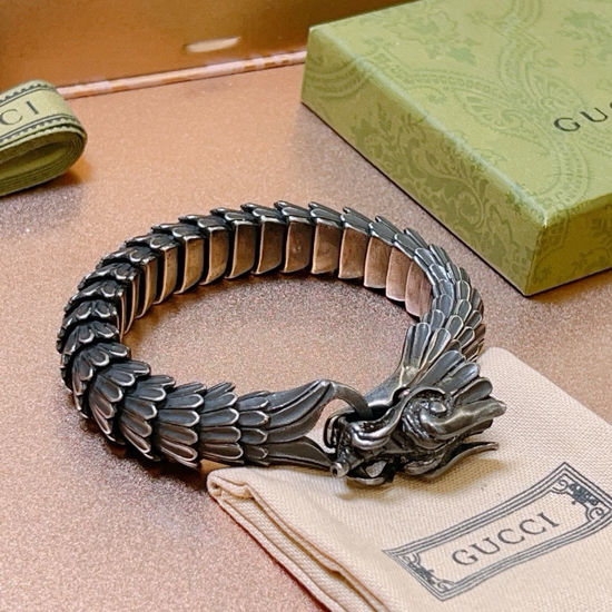 Gucci Luxury Gucci Bracelet with Vintage Design
