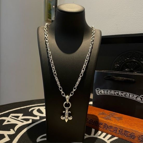 Chrome Hearts Floral Engraved Pendant Retro Necklace