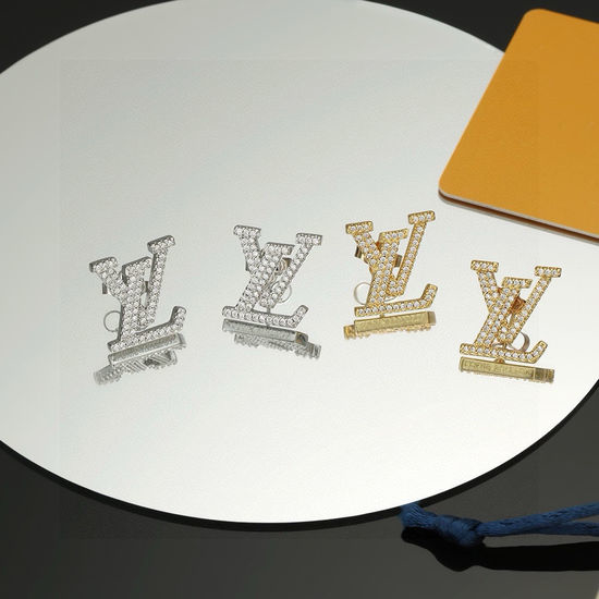 Louis Vuitton LV Classic Polished Stud Earrings