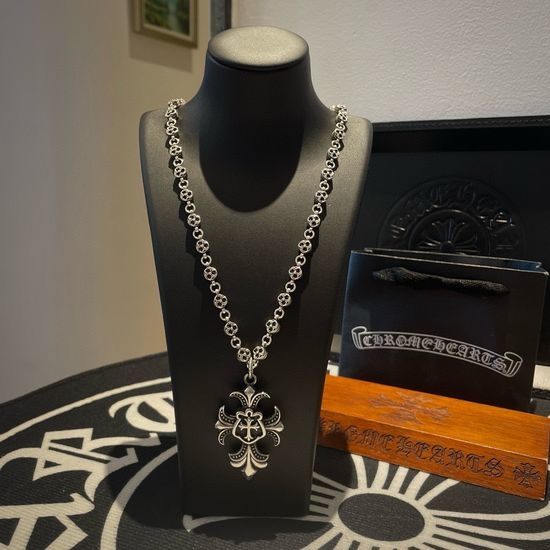 Chrome Hearts Retro Flower Ball Pendant Necklace
