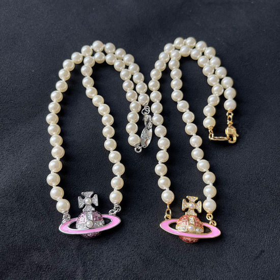 Vivienne Westhood Elegant Pearl Pendant Layered Necklace