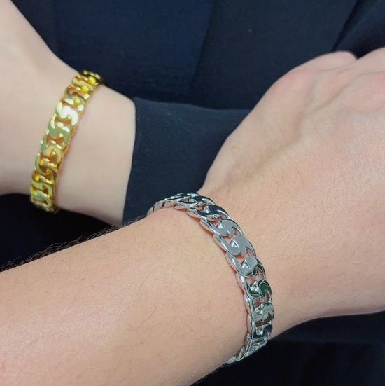 Givenchy Carved Hollow Temperament Bracelet
