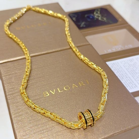 Bvlgari Dainty Fan Shape Pendant Gold Necklace