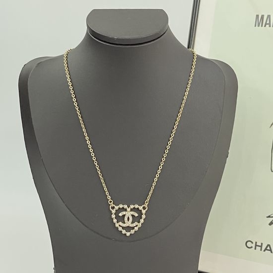 Chanel Hollow Heart Diamond Inlaid Delicate Necklace