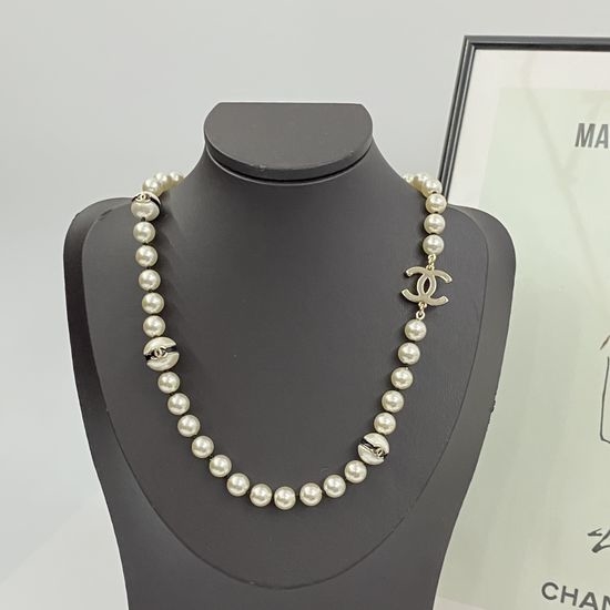 Chanel Two Tone Pearl Necklace Classic Design