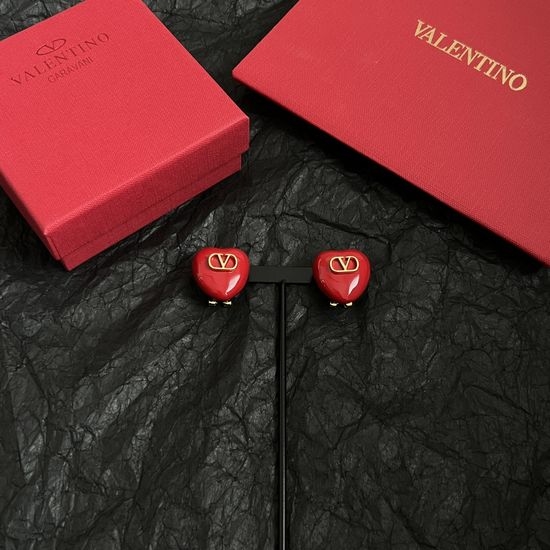 Valentino Simple Versatile Fashion Clip Earrings