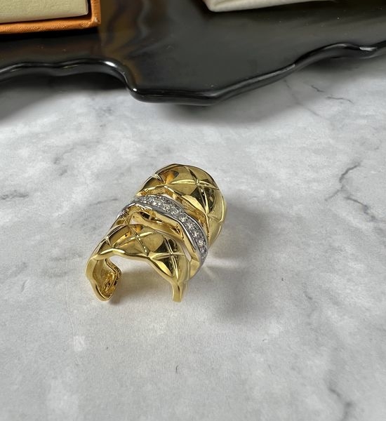 Louis Vuitton LV Single Minimalist Hoop Ear Cuff