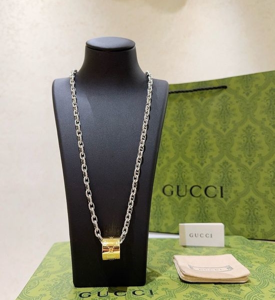 Gucci Vintage Pendant Retro Style Necklace