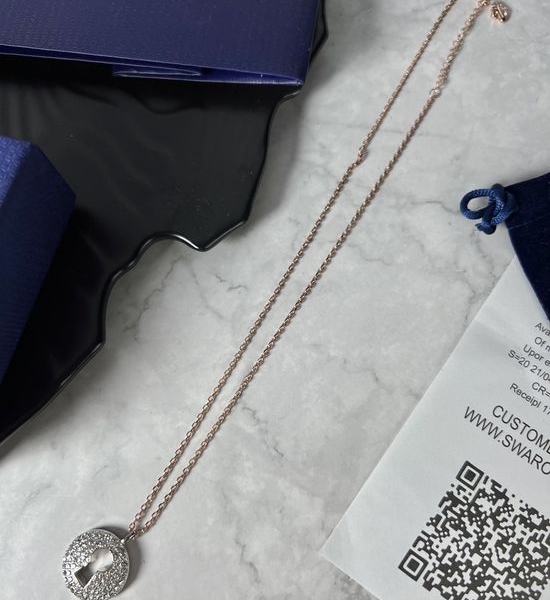 Swarovski Delicate Shiny Crystal Pendant Necklace