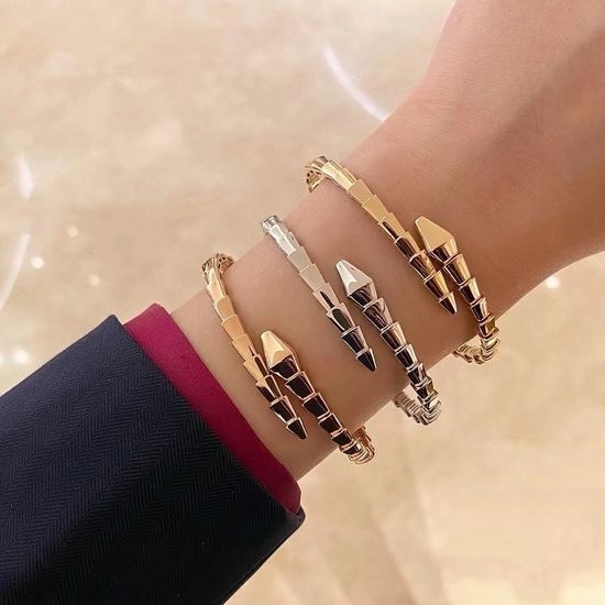 Bvlgari Polished Snake-shaped Shiny Bangle
