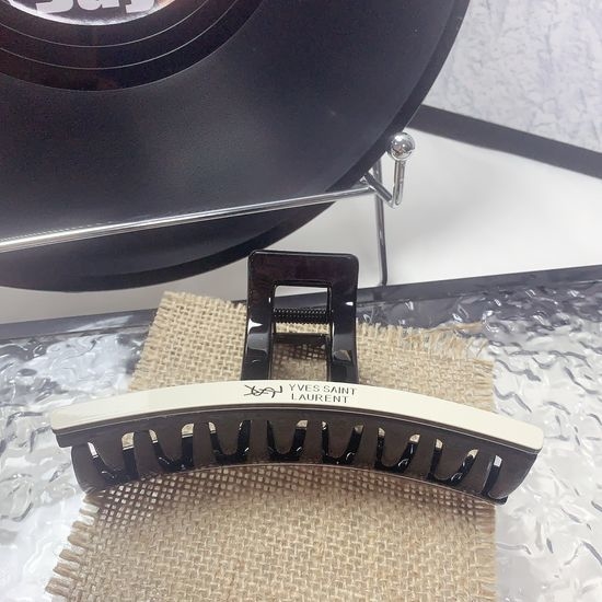 Chanel Acrylic Hair Claw Clip
