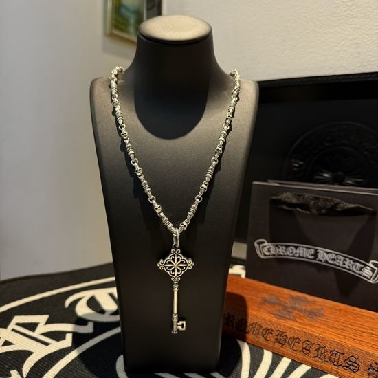 Chrome Hearts Vintage Skull Pendant Necklace