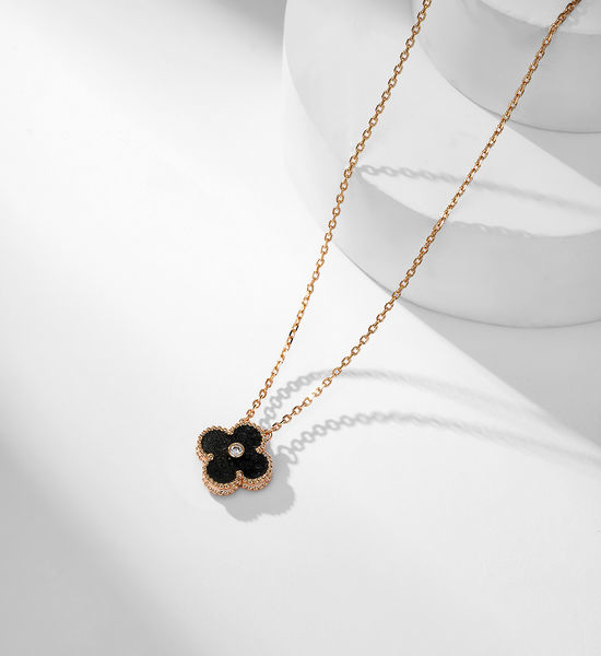 Van Cleef & Arpels VCA Premium Obsidian Pendant Necklace With Diamond