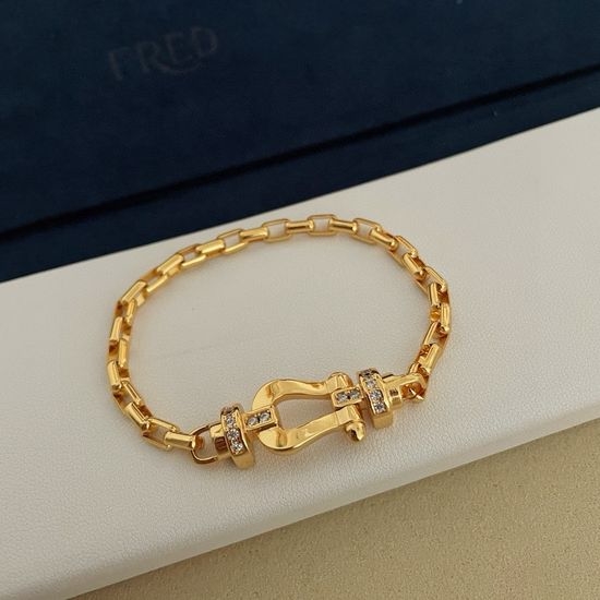 Fred Semi Diamond Horseshoe Buckle Bracelet