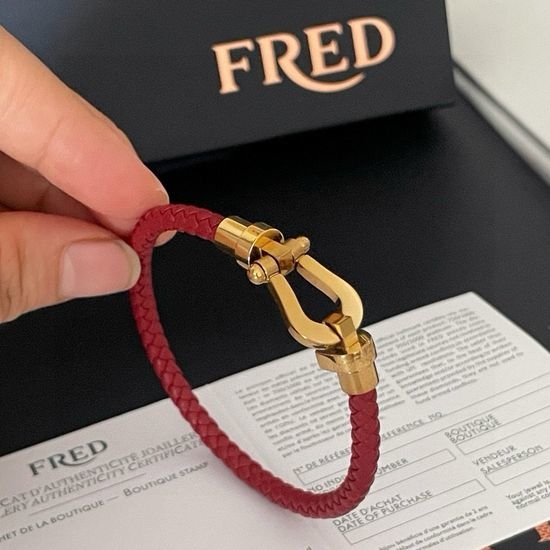 Fred Horseshoe Buckle Adjustable Couple Bracelet