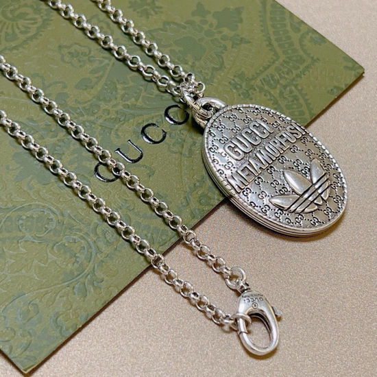 Gucci Vintage Style Pendant Necklace