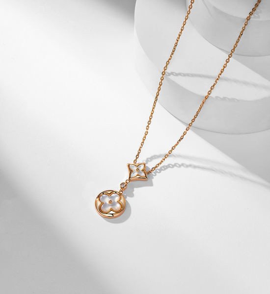 Louis Vuitton LV Elegant Blossom Diamond Pendant Necklace
