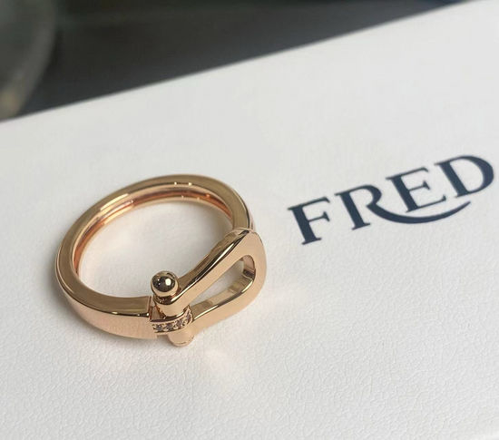 Fred Sparkling Diamond Accent Ring