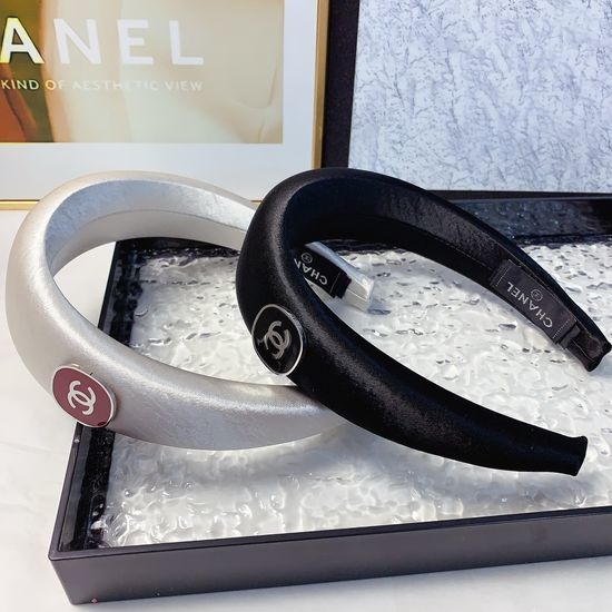 Chanel Enamel Logo Light Luxury Headband
