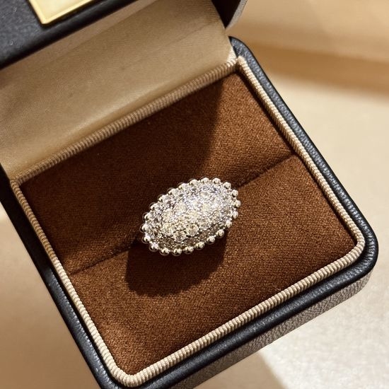 Van Cleef & Arpels VCA Oval Pavé Beaded Silver Ring