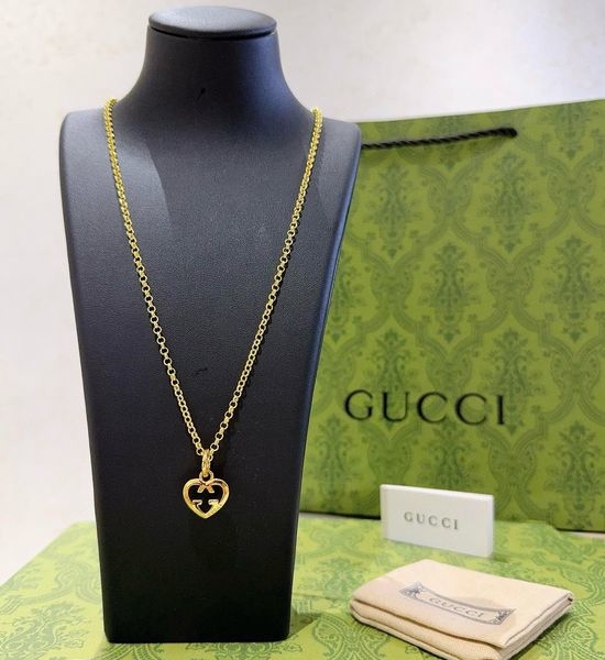 Gucci Vintage Double Design Pendant Necklace