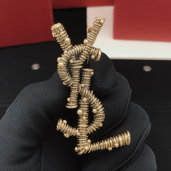 Yves Saint Laurent YSL Twist Design Elegant Fashion Brooch