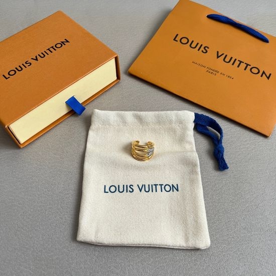 Louis Vuitton LV Unique Vintage Design Ring