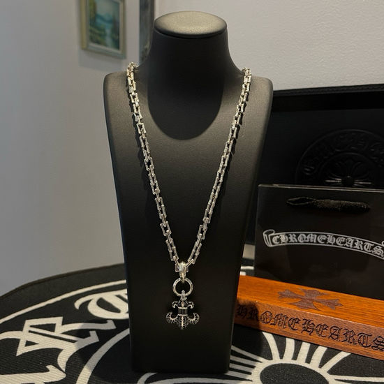 Chrome Hearts Black Stone Floral Pendant Necklace