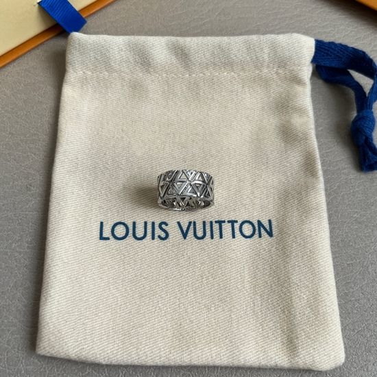 Louis Vuitton LV Geometric Mesh Rhinestone Decor Ring