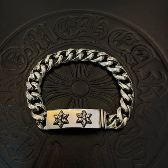 Chrome Hearts Vintage Twist Smooth Star Bracelet