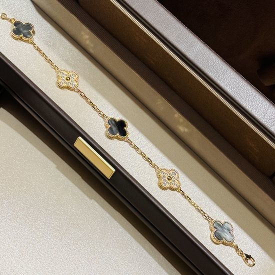 Bottega Veneta BV Mother of Pearl Four Leaf Clover Bracelet