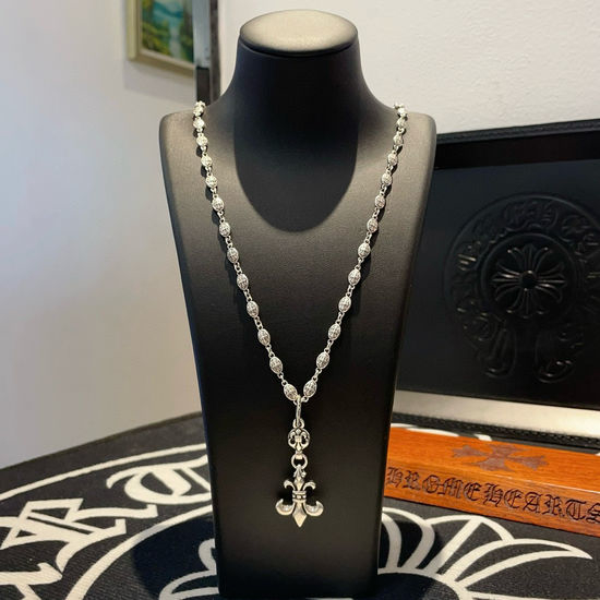 Chrome Hearts Vintage Cross Pendant Necklace Classic Design