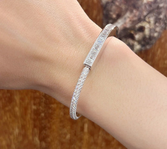 Tiffany & Co. Lock Shape Square Diamond Bangle