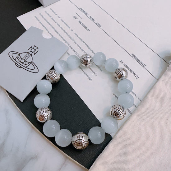 Vivienne Westhood Cat s Eye Stone Bracelet Vintage Style