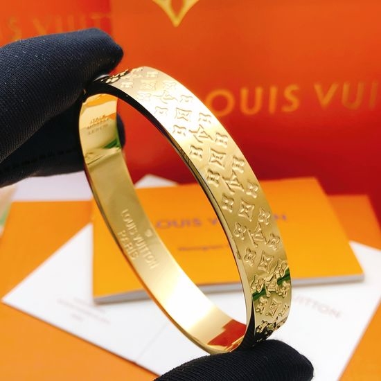 Louis Vuitton LV Golden Monogram Pattern Bangle