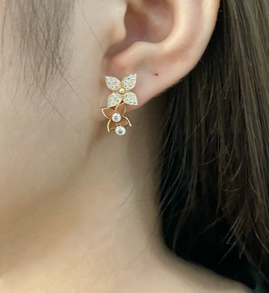 Louis Vuitton LV Two Flower Light Gold Diamond Stud Earrings