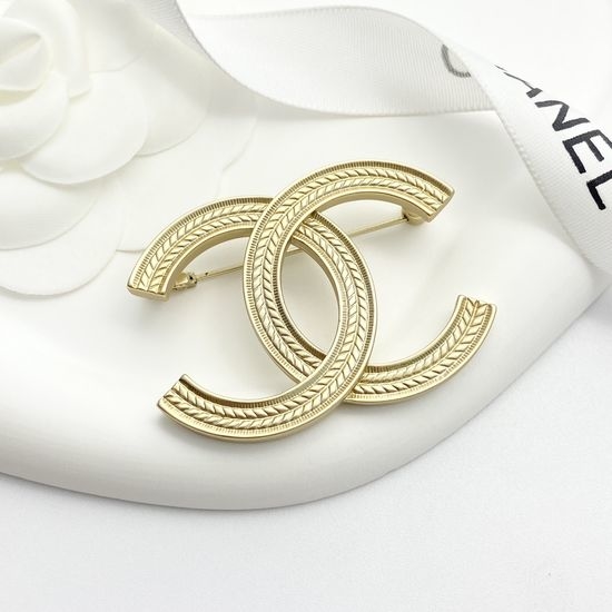 Chanel Wavy Pattern Brooch