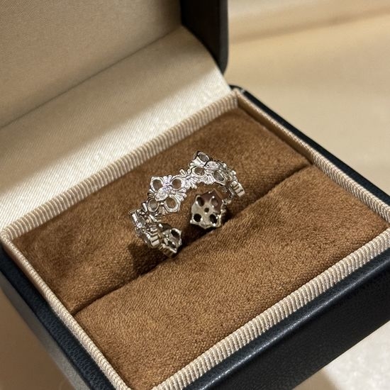 Buccellati Hollow Four Leaf Clover Silver Ring