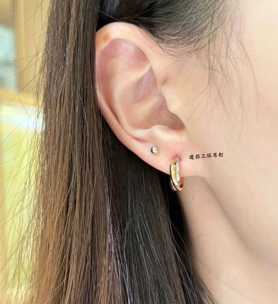 Cartier Classic Three-Ring Stud Earrings Exquisite Craft