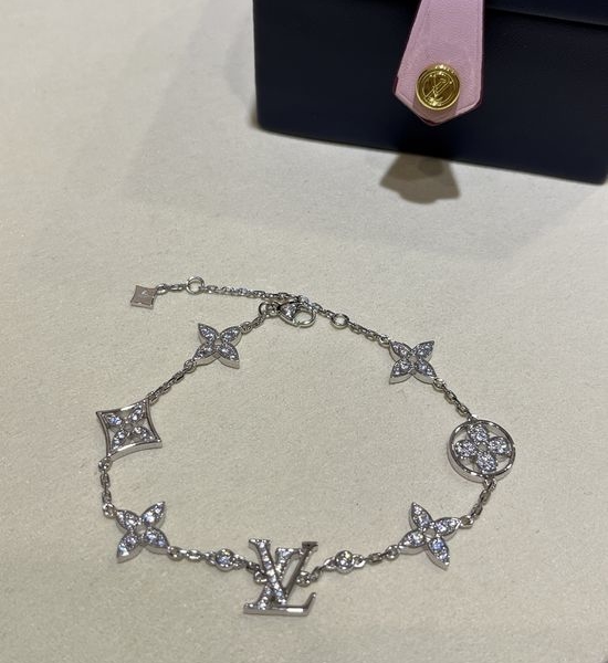 Louis Vuitton LV Diamond Clover Silver Bracelet