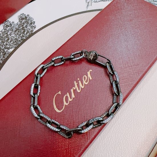 Cartier Elegant Zircon Decorated V-gold Bracelet
