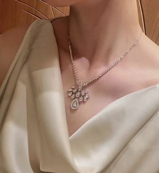 Chaumet Gold Drop Diamond Crown Necklace