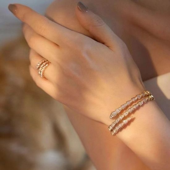Bvlgari Snake Shape Full Rhinestone Shiny Bangle
