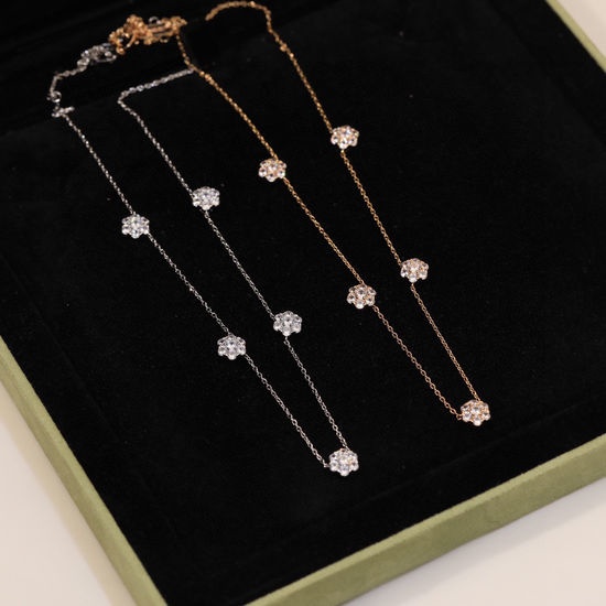 Van Cleef & Arpels VCA Flower Necklace Gold Plated Hypoallergenic Material