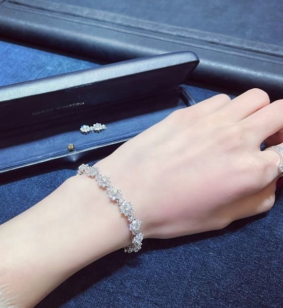 Harry Winston Diamond Sunflower Bracelet Fine Jewelry