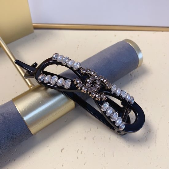 Chanel Pearl Acetate Hair Clip