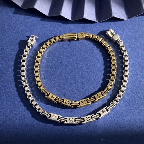 Louis Vuitton LV Vintage Pattern Box Chain Bracelet
