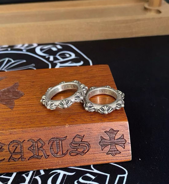 Chrome Hearts Vintage Engraved Cross Design Ring