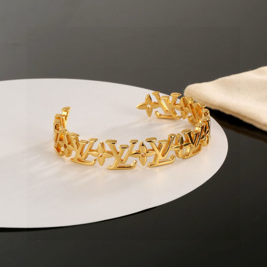 Louis Vuitton LV Hollow Four Leaf Clover Open Bangle