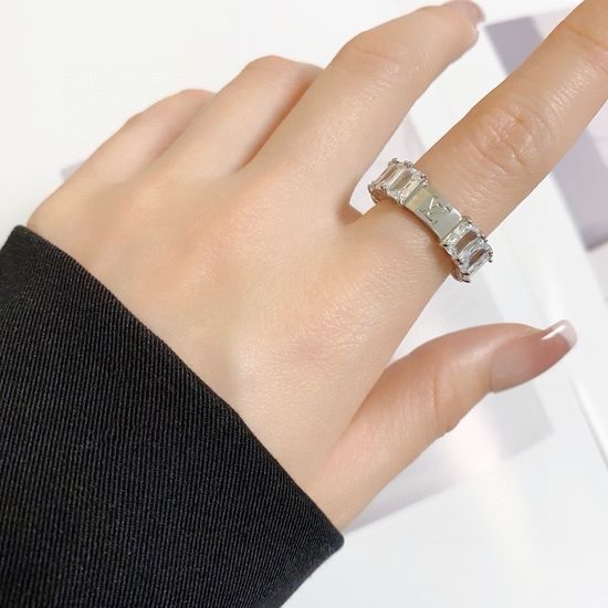 Louis Vuitton LV Stylish Water Diamond Zircon Ring for Summer